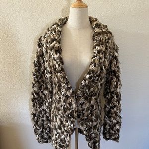 One New York M/L Unique Brown Tan and White lLoose-Knit Sweater